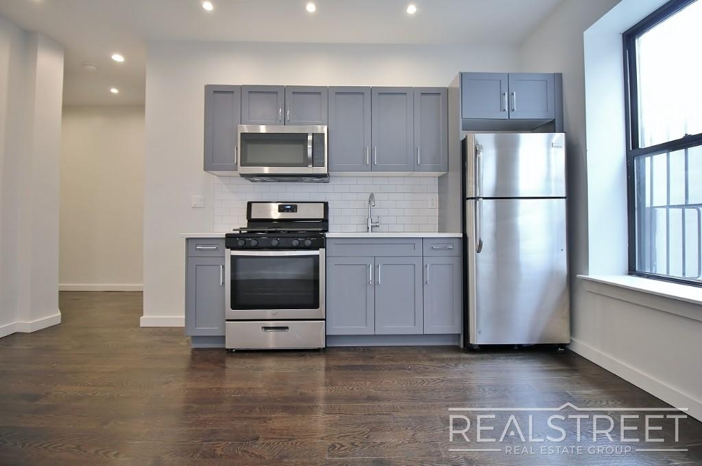 592 Albany Avenue - Photo 1