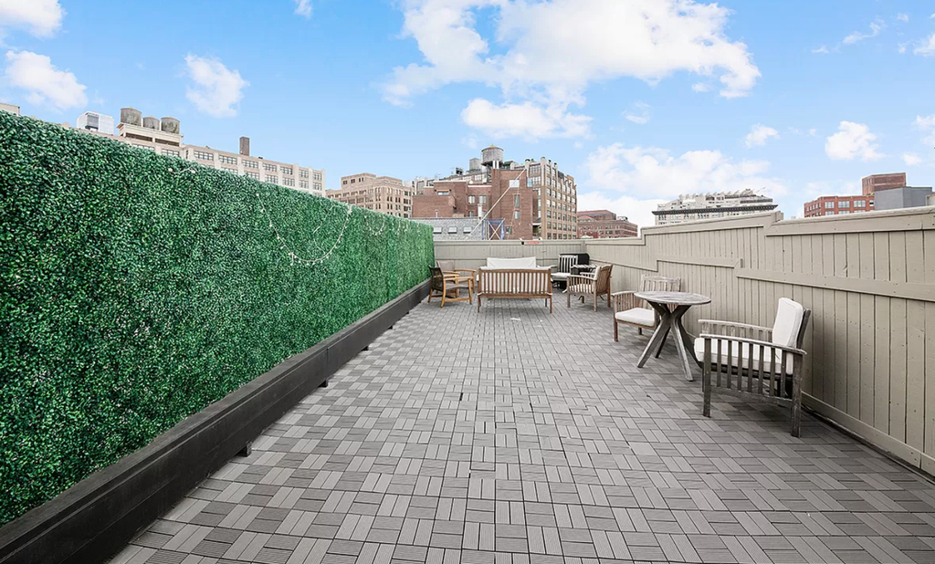35 Bedford Street - Photo 4