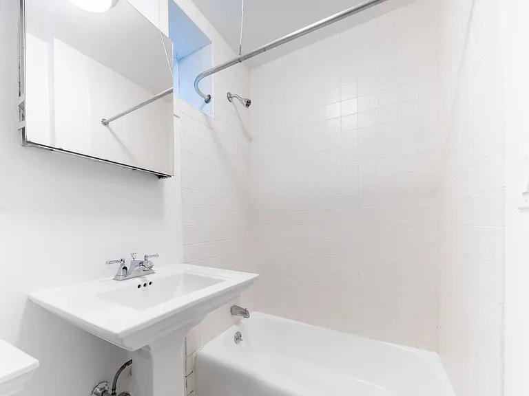 West 11th Street and 7th Av(west village) - Photo 5