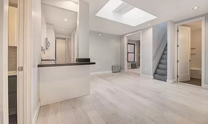 195 Stanton Street - Photo 0