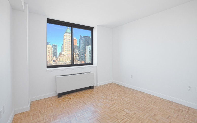 9TH AVENUE - Photo 0