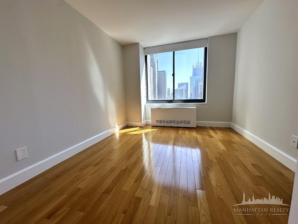 Copy of W 48th St - Photo 6