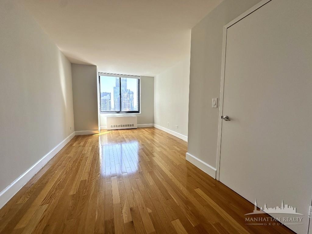 Copy of W 48th St - Photo 3