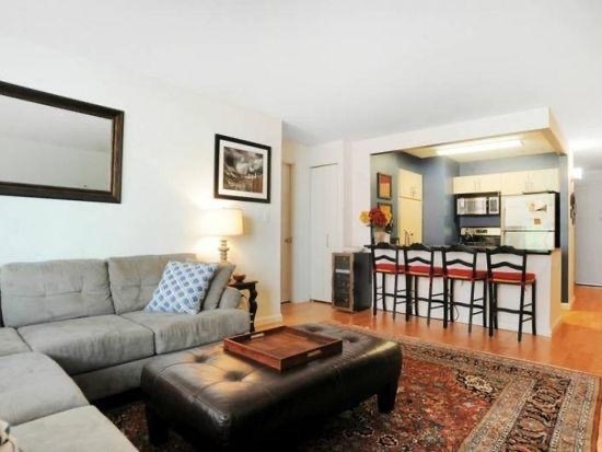 West 21st Street - Photo 1