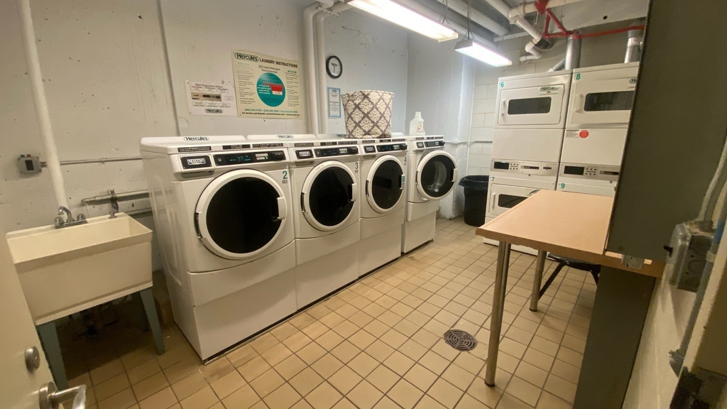West 21st Street - Photo 12