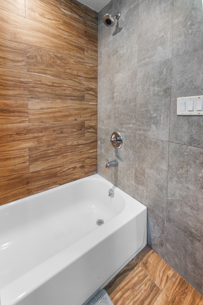 326 West 45th Street - Photo 3