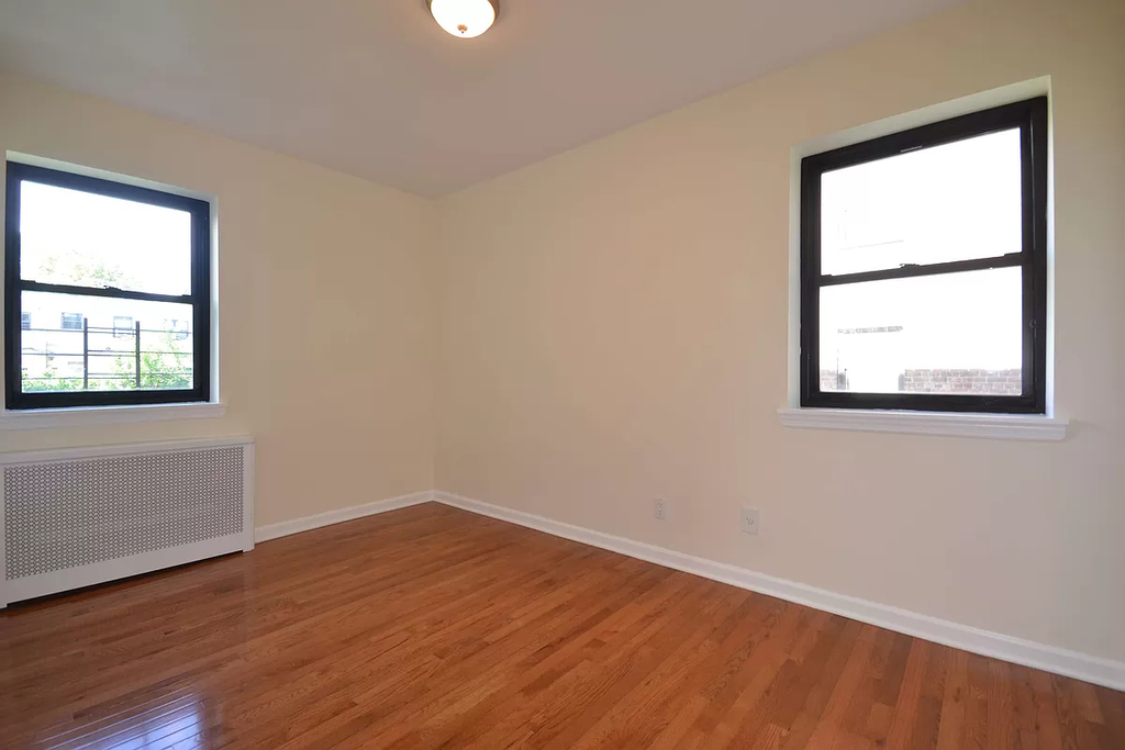75-10 150th Street - Photo 6