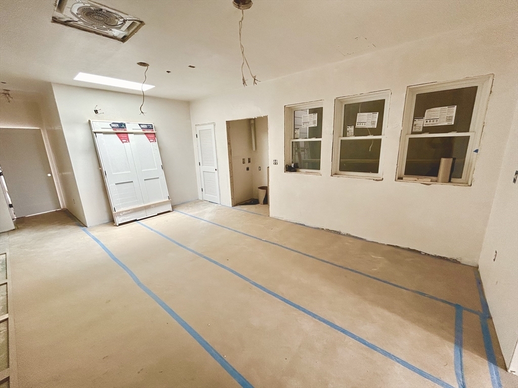120 Emerson St - Photo 2