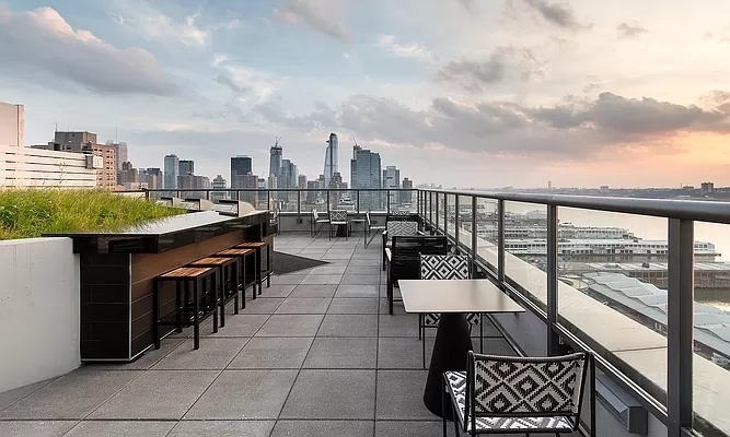 West 57th Street 11th Avenue - Photo 9