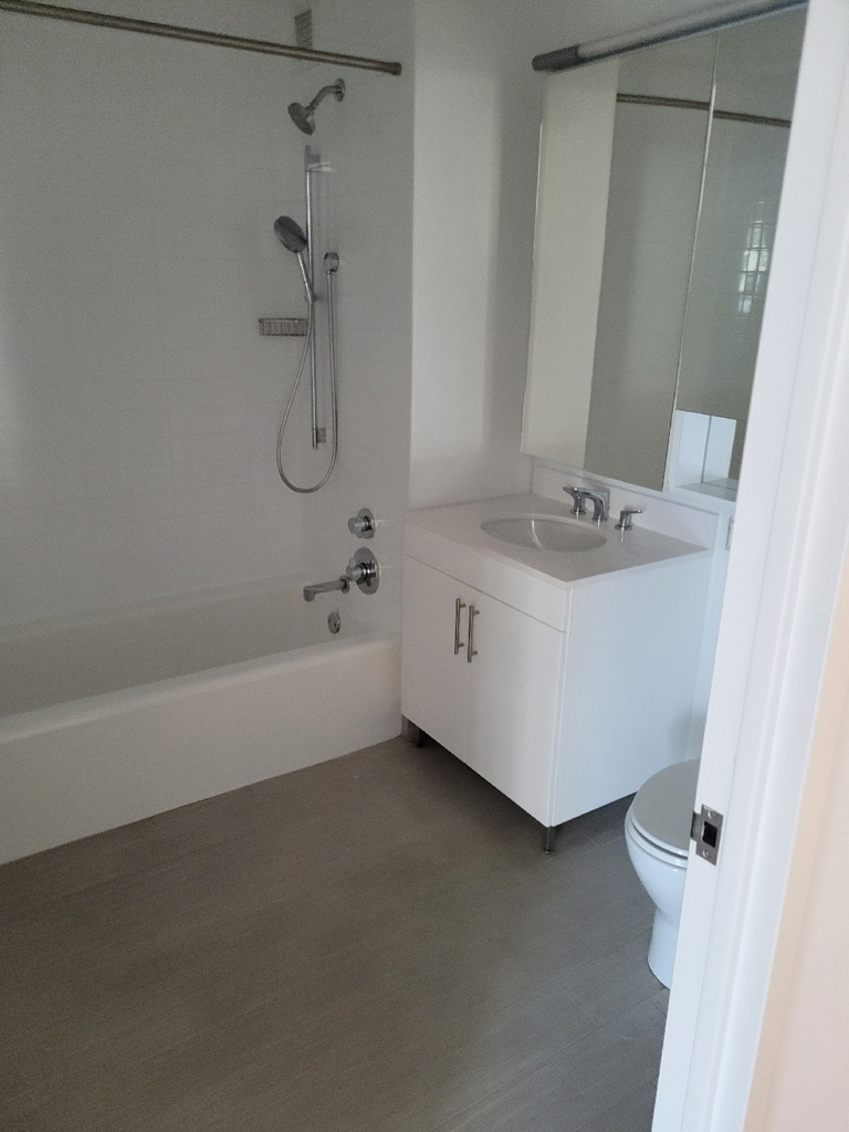 West 57th Street 11th Avenue - Photo 7