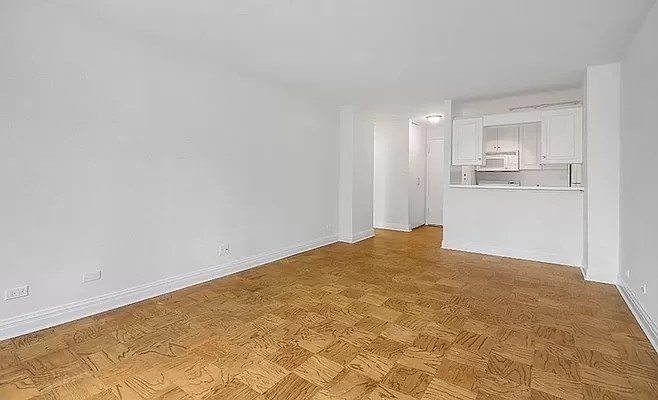 400 East 71st Street - Photo 4
