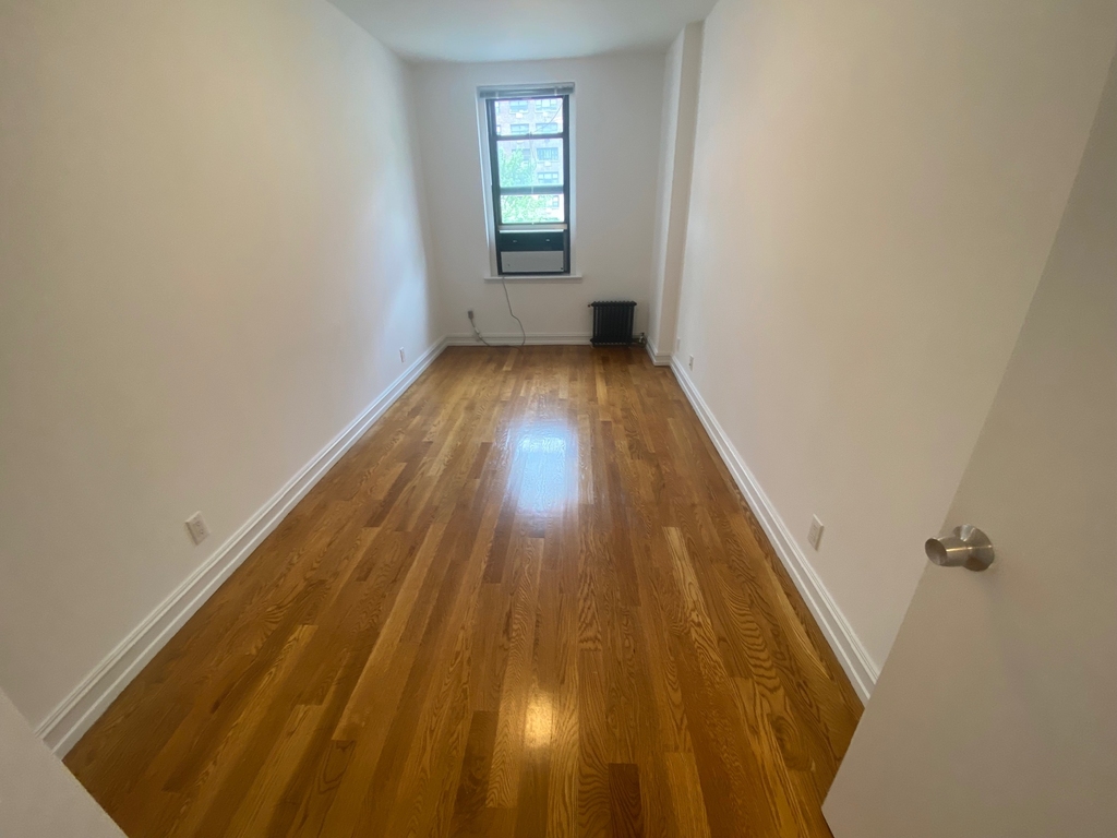  East 78th Street - Photo 4