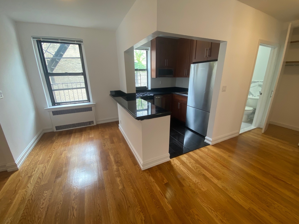  East 78th Street - Photo 2