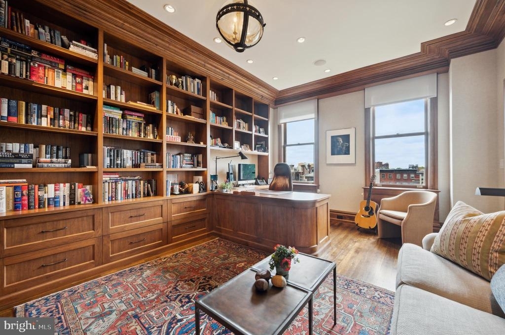 237 S 18th St - Photo 8