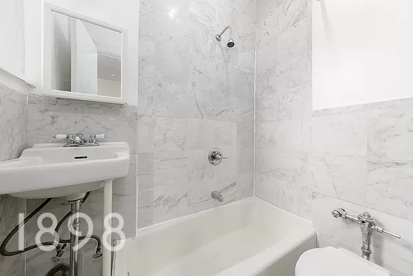 32-52 33rd Street - Photo 2