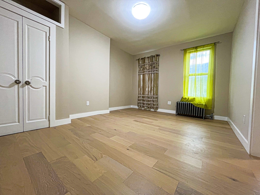 171 Utica Avenue - Photo 4