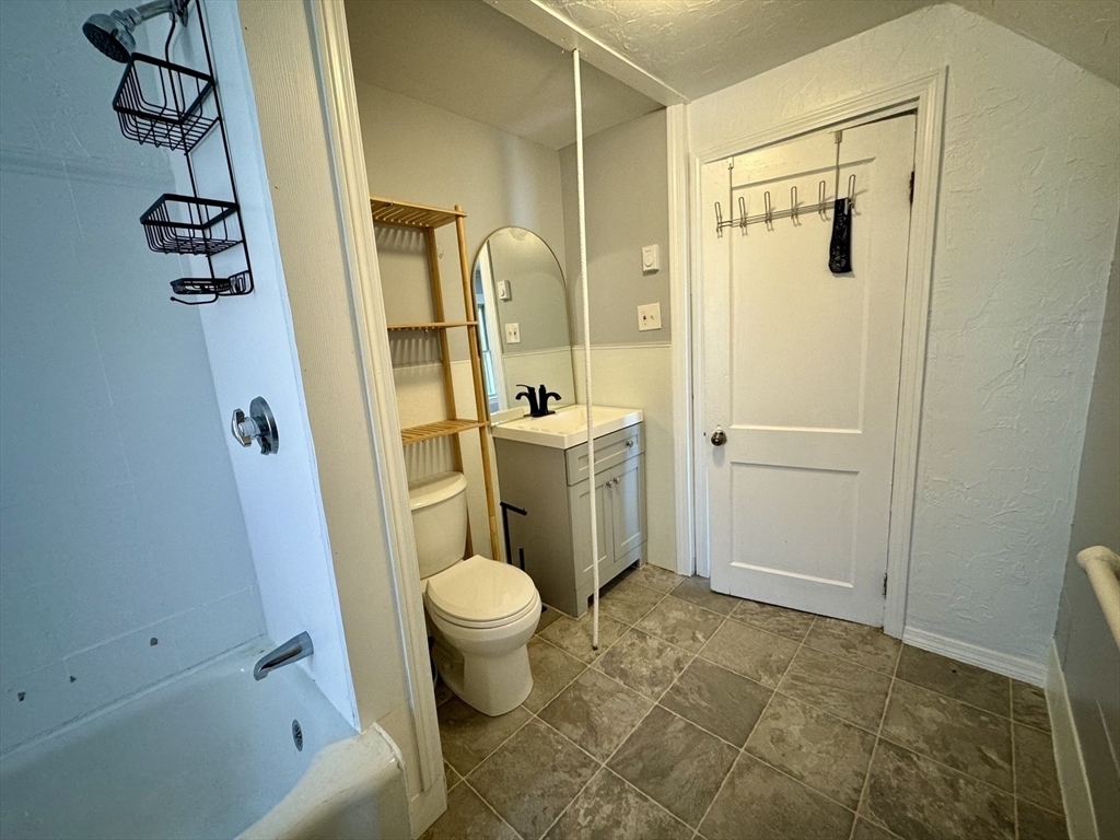 110-112 Bayswater St - Photo 9