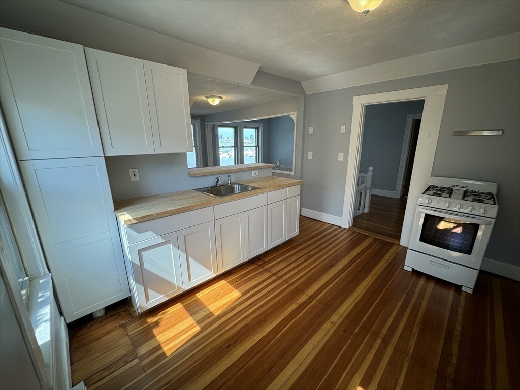 110-112 Bayswater St - Photo 2