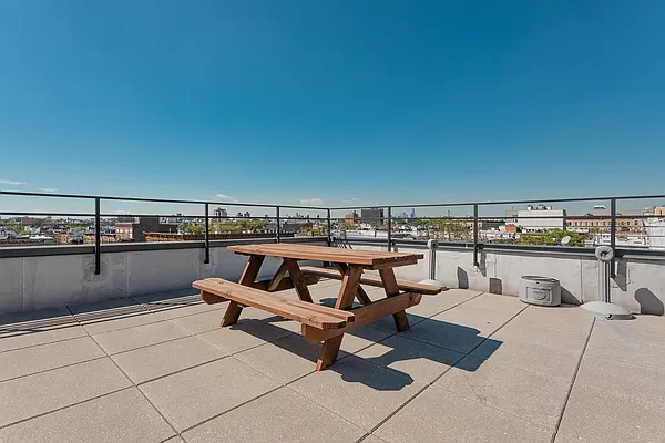 286 Stanhope Street - Photo 10