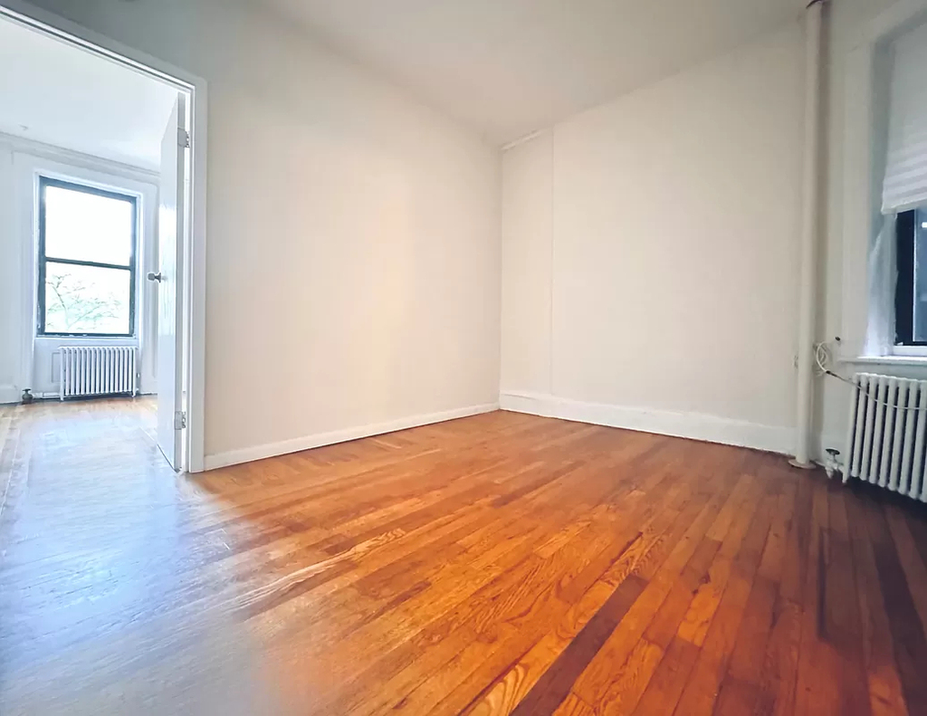 405 West 49th Street - Photo 1