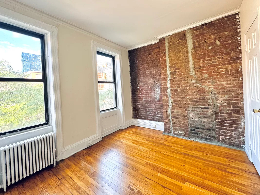 405 West 49th Street - Photo 0