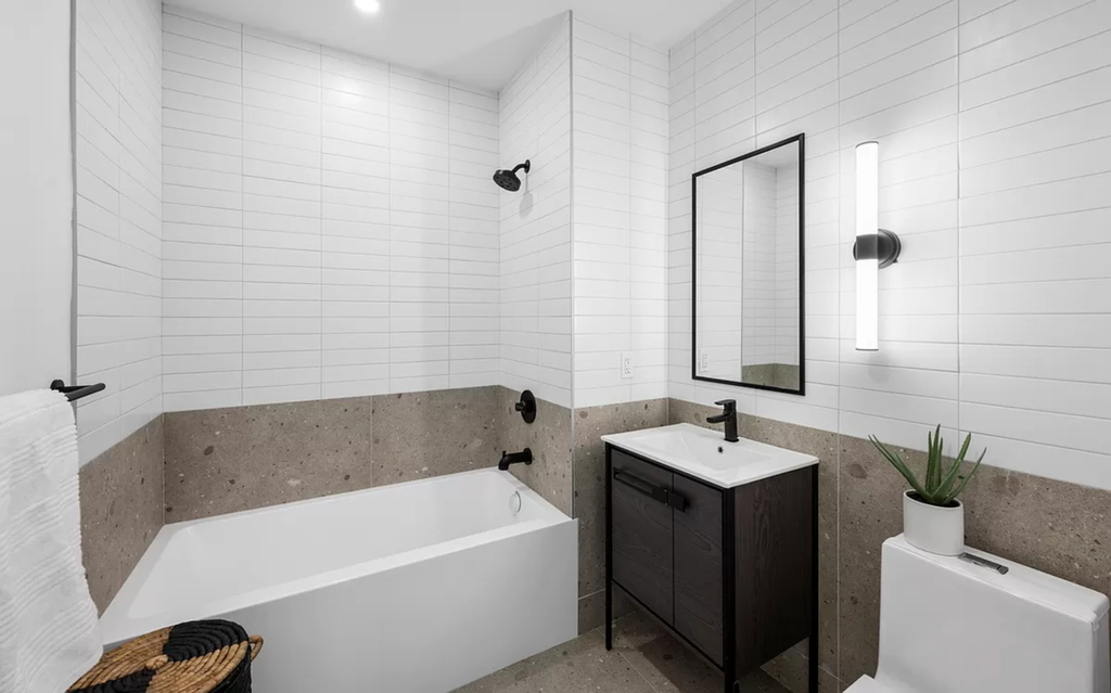 75 Mcguinness Boulevard - Photo 5