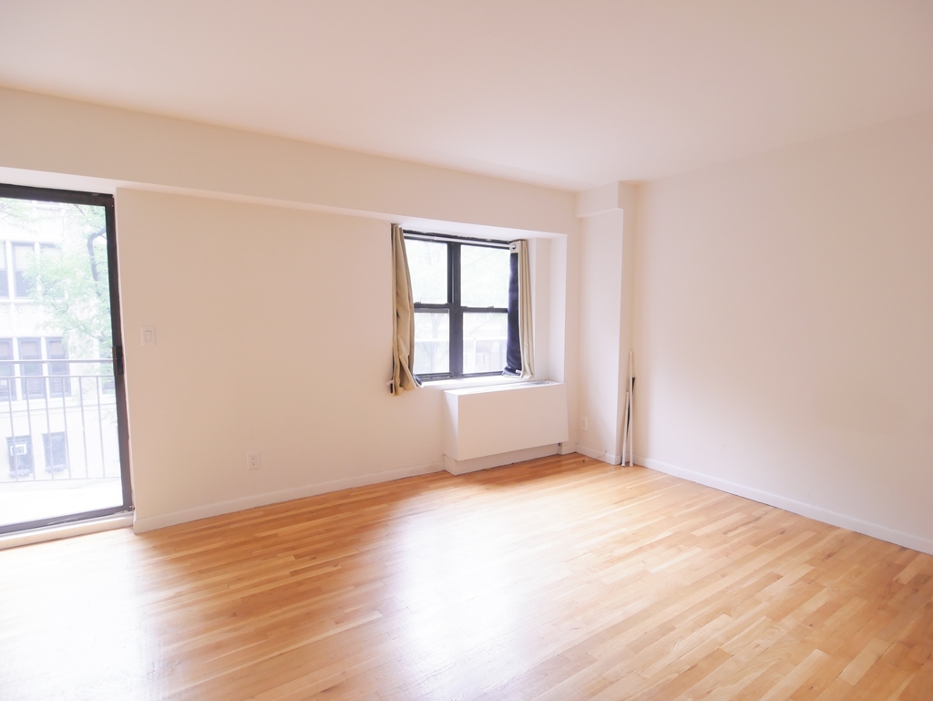 245 East 84th Street - Photo 2