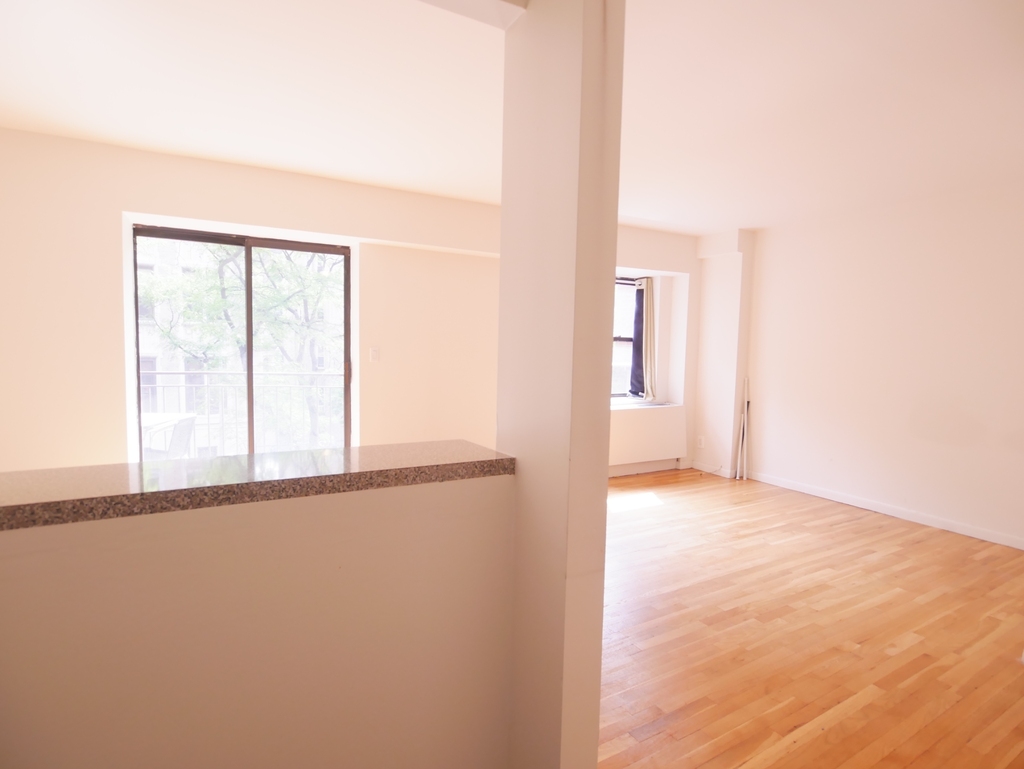 245 East 84th Street - Photo 1