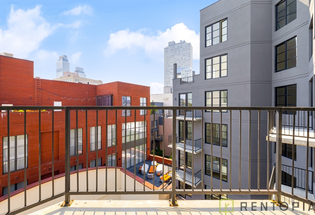 88 North 1st Street - Photo 2