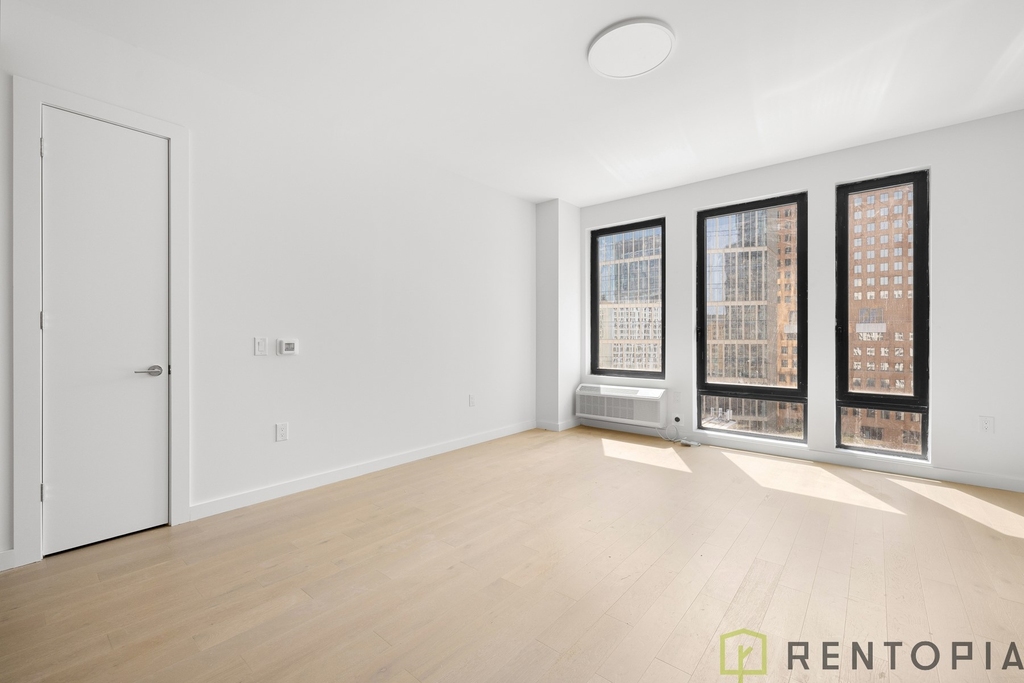 99 Fleet Place - Photo 6