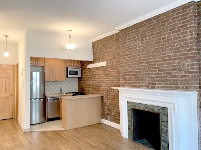 54 West 76th Street - Photo 1