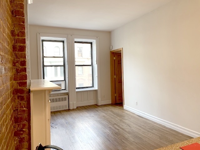 54 West 76th Street - Photo 4