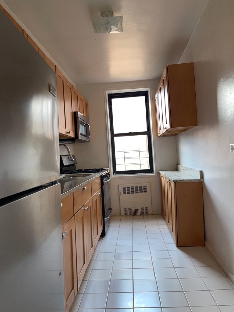 94-19 66th Avenue - Photo 2