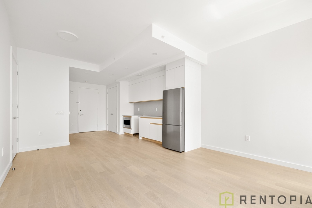 99 Fleet Place - Photo 4