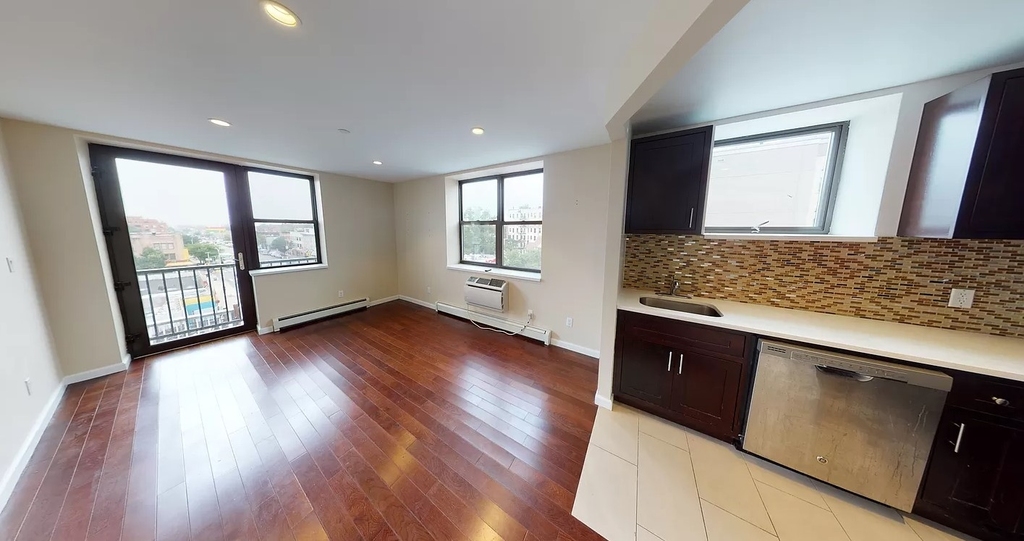 45 Hinckley Place - Photo 0