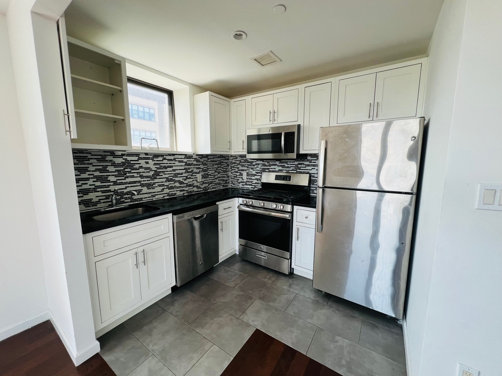 45 Hinckley Place - Photo 8