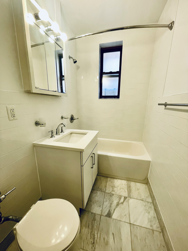 150 Remsen Street - Photo 6
