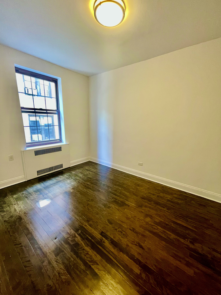 150 Remsen Street - Photo 4