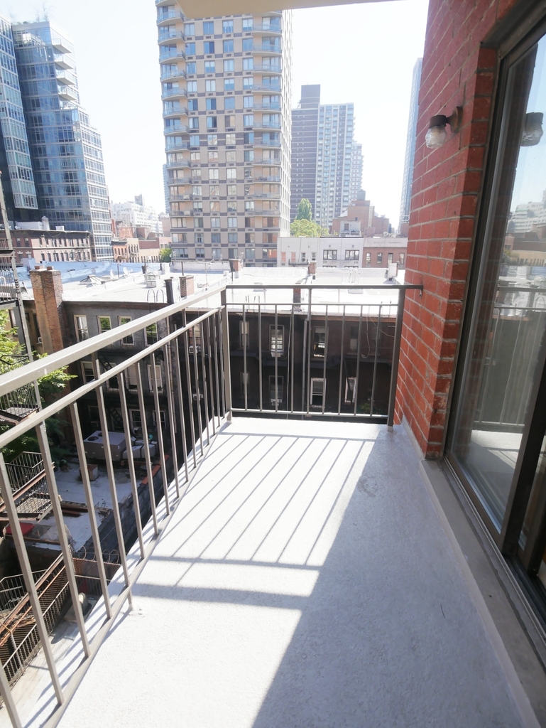245 East 84th Street - Photo 13