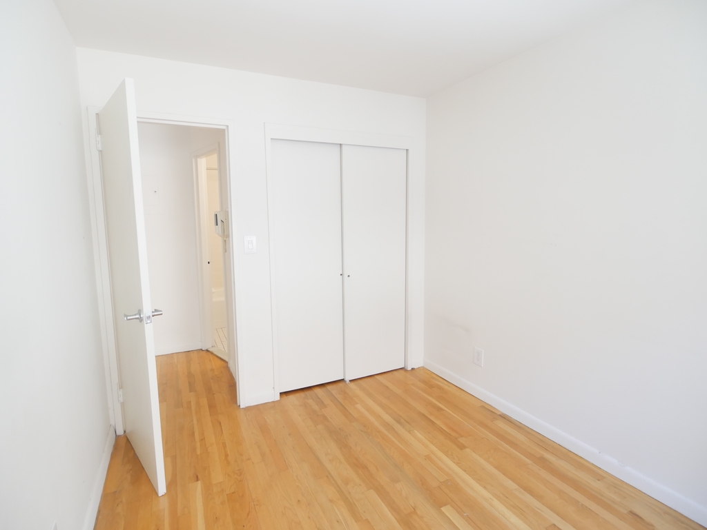 245 East 84th Street - Photo 8