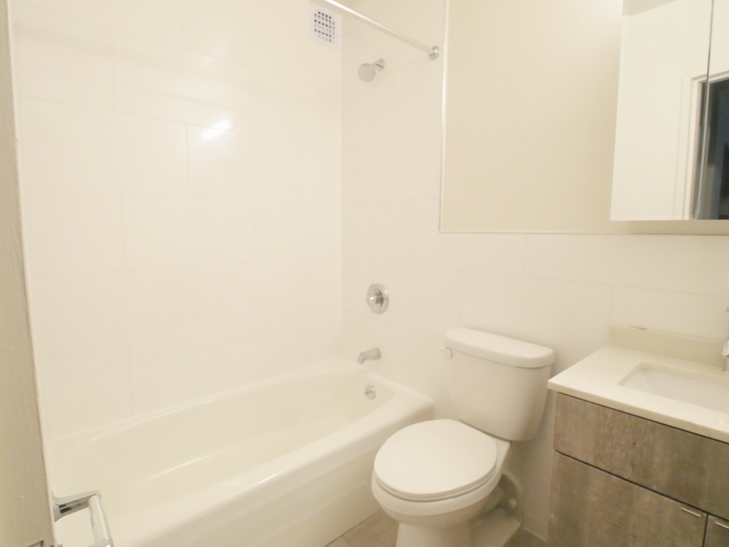 245 East 84th Street - Photo 11