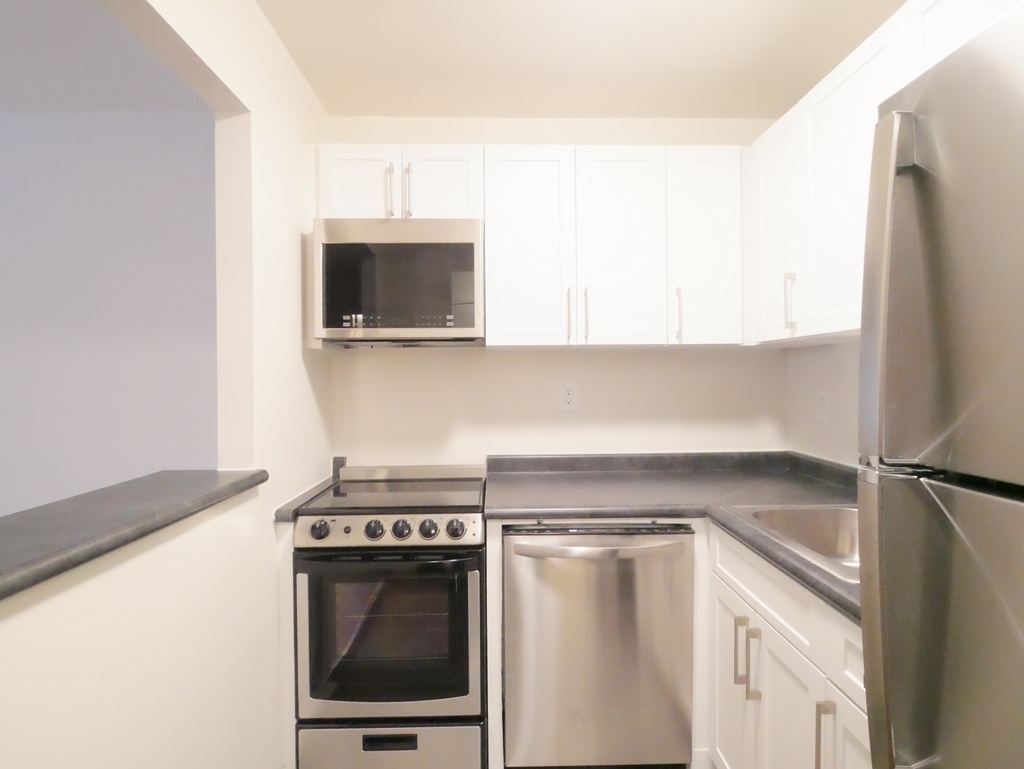 245 East 84th Street - Photo 2