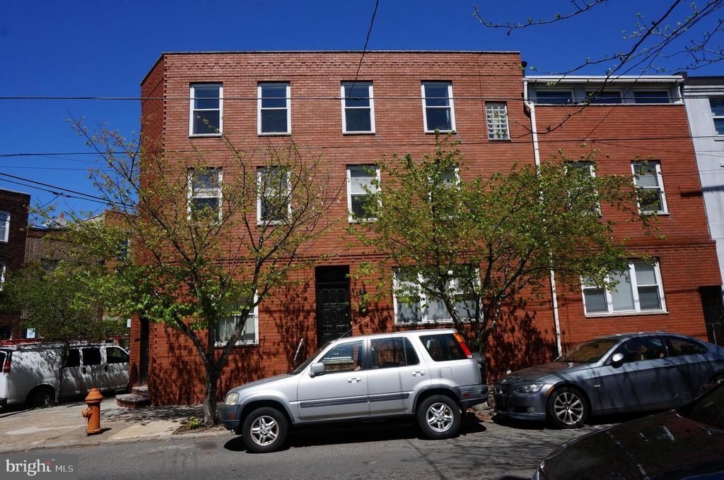 1169-71 E Passyunk Ave - Photo 1