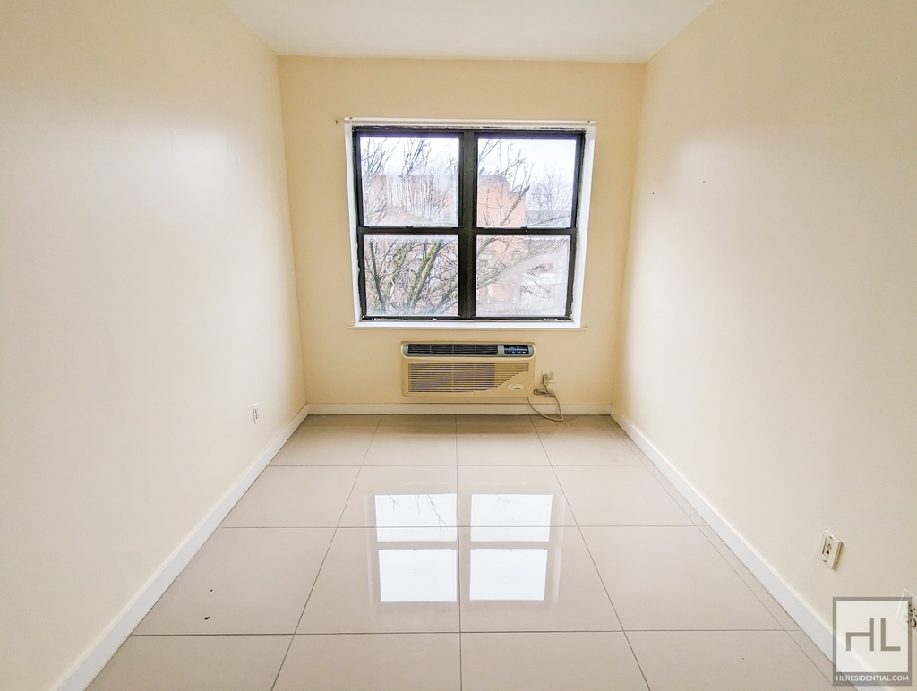 419 Gates Avenue - Photo 5