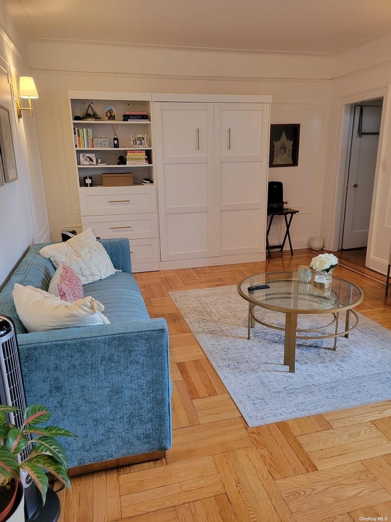 43-33 46th Street - Photo 4