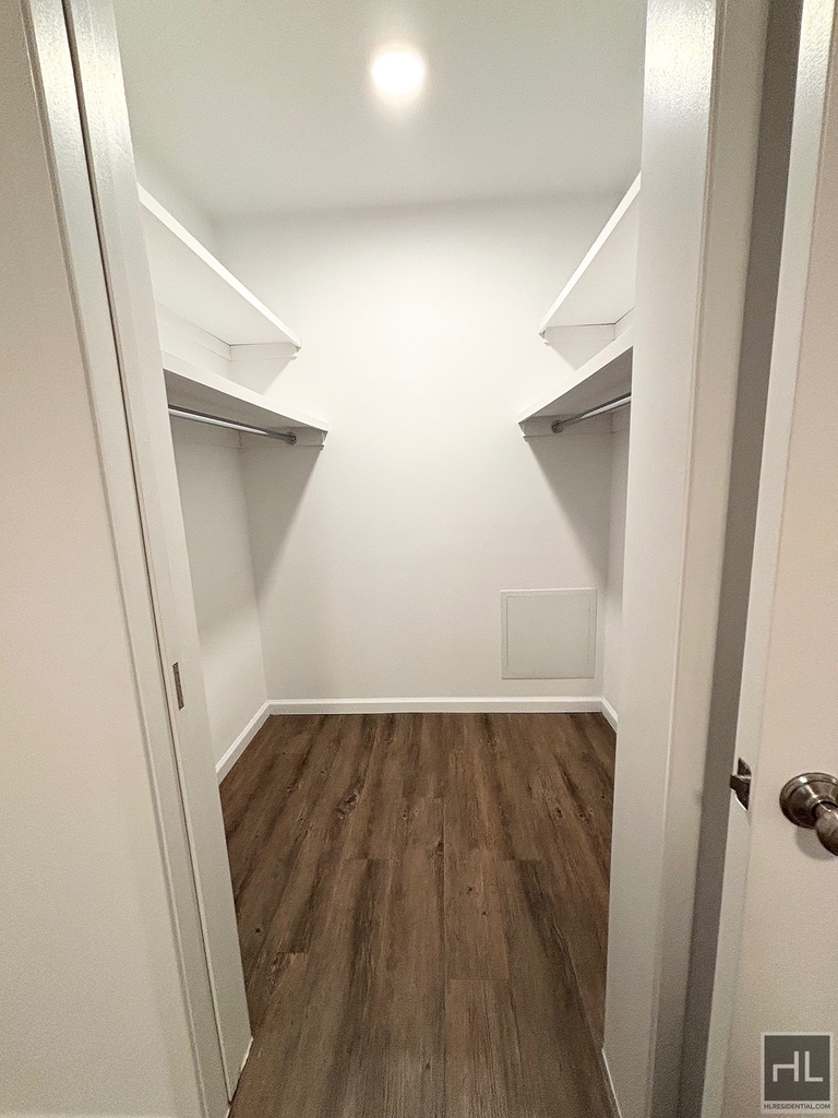 East 38 Street - Photo 3