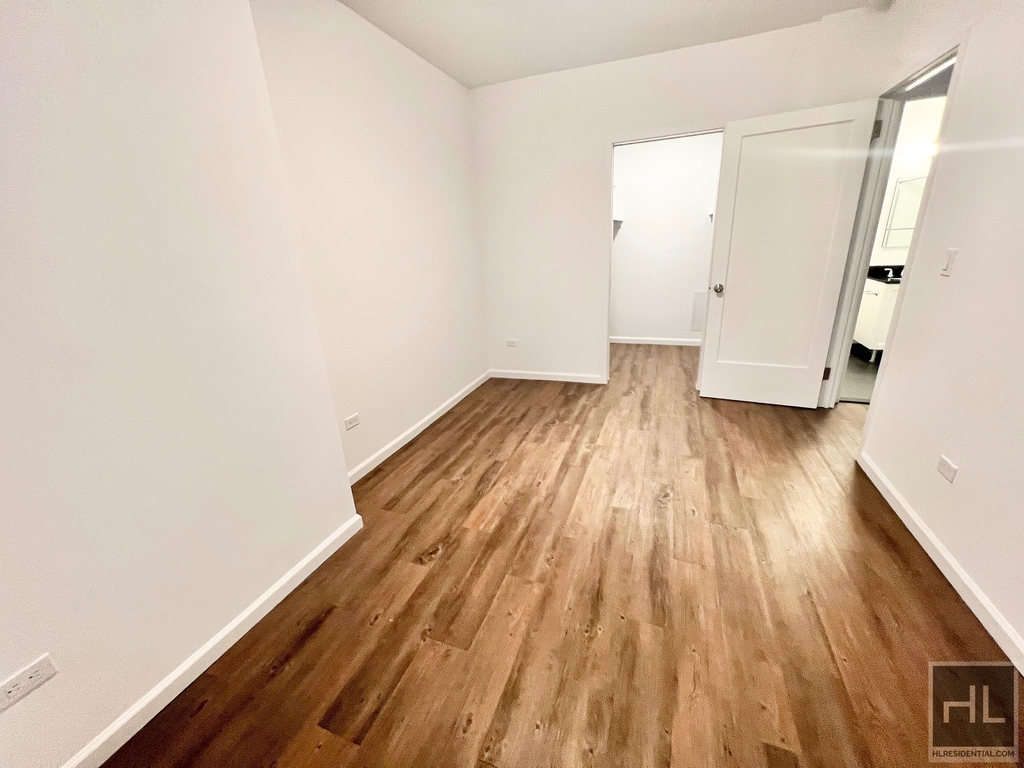 East 38 Street - Photo 0
