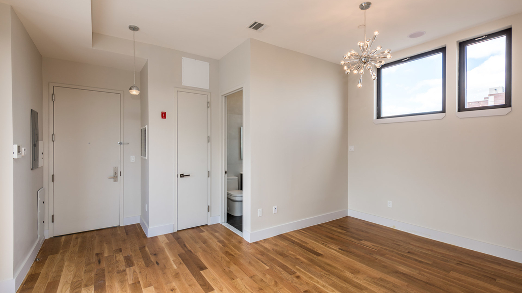 372 Kosciuszko Street - Photo 8