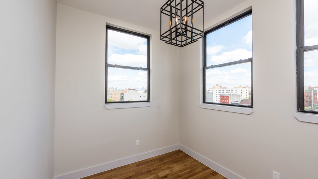 372 Kosciuszko Street - Photo 3