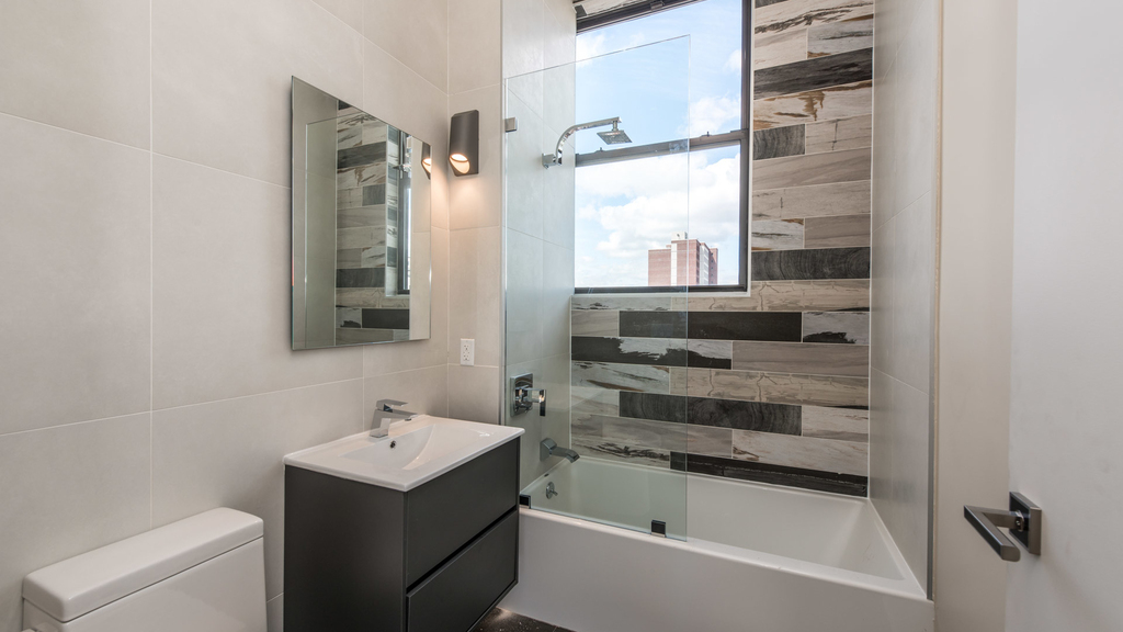 372 Kosciuszko Street - Photo 4